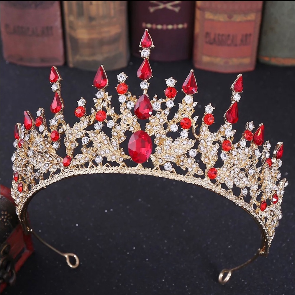 Tiaras - Picture 2 of 7